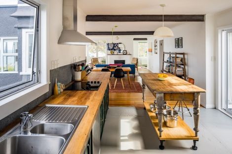 Photo of property in 8 Gordon Road, Plimmerton, Porirua, 5026