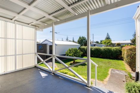 Photo of property in 6 High Street West, Waitara, 4320