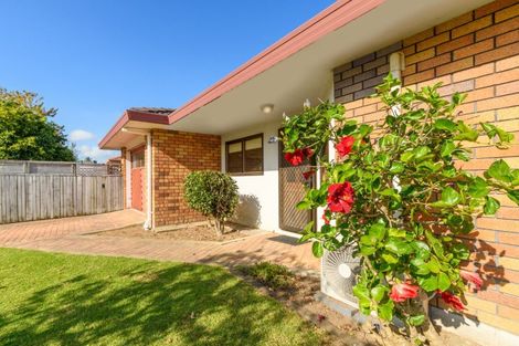 Photo of property in 2/2 Heron Avenue, Matua, Tauranga, 3110