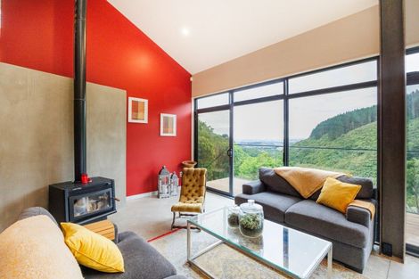 Photo of property in 631 Pahiatua Aokautere Road, Aokautere, Palmerston North, 4471