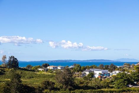 Photo of property in 16 Ruth Craig Place, Stanmore Bay, Whangaparaoa, 0932