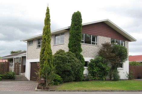 Photo of property in 10 Juniper Place, Burnside, Christchurch, 8053