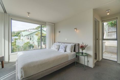 Photo of property in 44 Maida Vale Road, Roseneath, Wellington, 6011