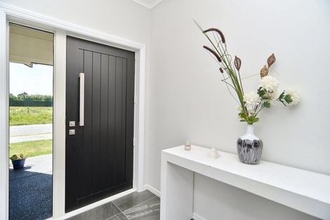 Photo of property in 106 Petries Road, Woodend, 7610