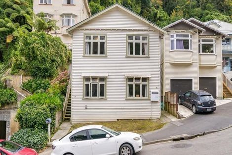 Photo of property in 39 Adams Terrace, Aro Valley, Wellington, 6021