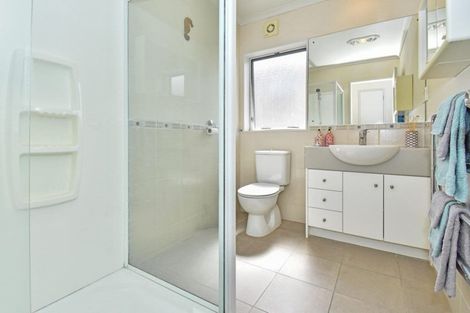 Photo of property in 21 Stranraer Crescent, Wattle Downs, Auckland, 2103