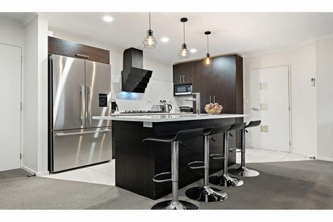 Photo of property in 15 Little Oaks Drive, Yaldhurst, Christchurch, 8042