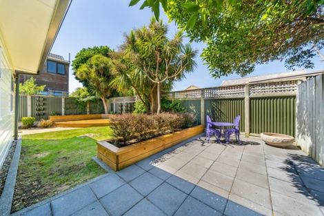 Photo of property in 16 Oriental Street, Petone, Lower Hutt, 5012