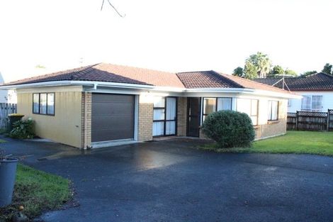 Photo of property in 2/181 Pigeon Mountain Road, Half Moon Bay, Auckland, 2012