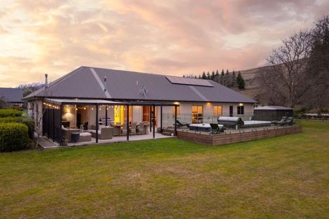 Photo of property in 4 Crawford Place, Lake Hayes, Queenstown, 9304