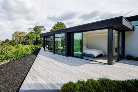 Photo of property in 92 Braid Road, St Andrews, Hamilton, 3200