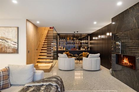 Photo of property in 10 Limerick Lane, Queenstown, 9300