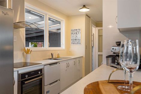 Photo of property in 9 Arthur Street, Riverhead, 0820