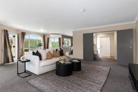 Photo of property in 100 Reynolds Road, Pukekohe, 2120