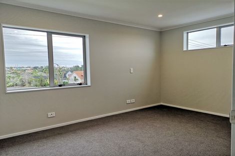 Photo of property in 97 Granville Drive, Massey, Auckland, 0614