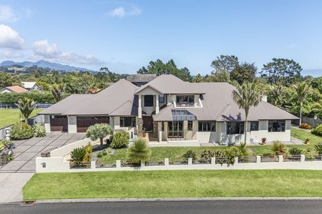 Photo of property in 14a Veale Road, Frankleigh Park, New Plymouth, 4310