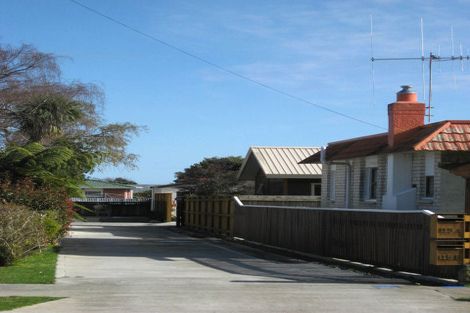 Photo of property in 115b Bartholomew Road, Levin, 5510