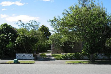 Photo of property in 98 Staveley Street, Avonhead, Christchurch, 8042
