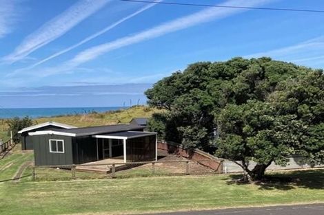 Photo of property in 17 Coleman Avenue, Waverley, 4591