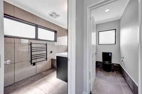 Photo of property in 25 Montrose Crescent, Huntington, Hamilton, 3210