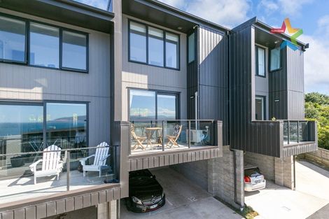 Photo of property in 12/52 High Street, Island Bay, Wellington, 6023