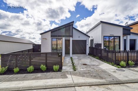 Photo of property in 20 Papai Lane, Massey, Auckland, 0614