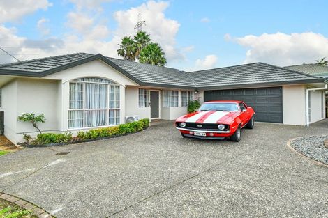 Photo of property in 31 Wairere Road, The Gardens, Auckland, 2105