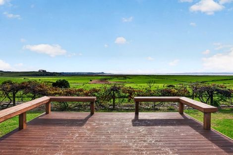 Photo of property in 259 Mairetahi Road, South Head, Helensville, 0874