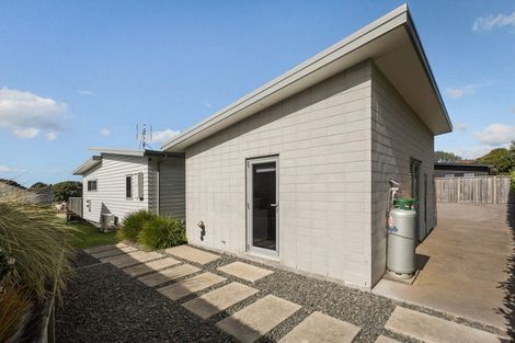 Photo of property in 12 Anatere Rise, Athenree, Katikati, 3177