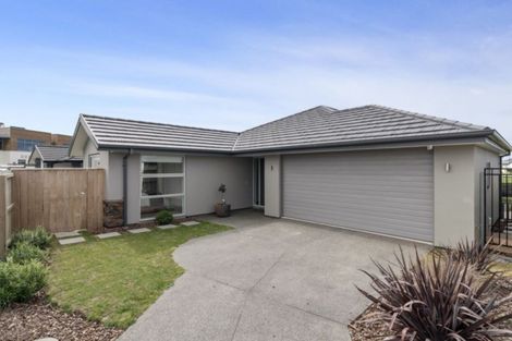 Photo of property in 3 Maka Lane, Halswell, Christchurch, 8025