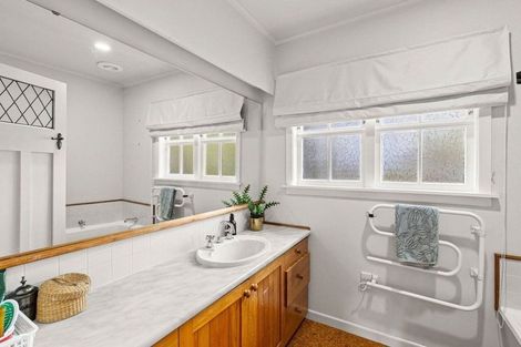 Photo of property in 26 Wanganui Road, Marton, 4710