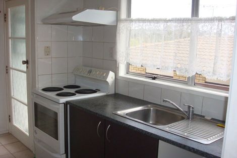 Photo of property in 7 Tudor Road, Henderson, Auckland, 0610