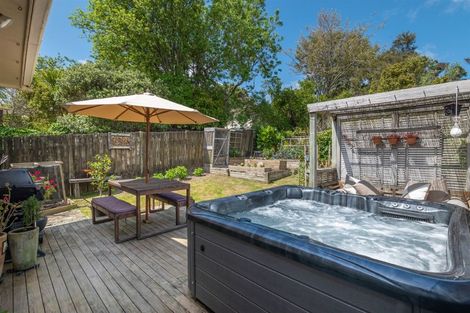 Photo of property in 53 Spinella Drive, Bayview, Auckland, 0629
