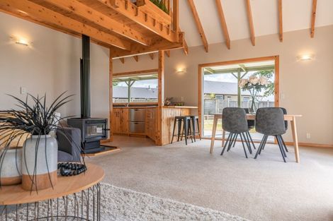 Photo of property in 2/35 Silverwood Lane, Leamington, Cambridge, 3495