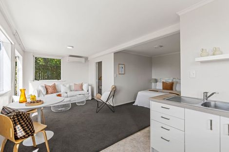 Photo of property in 133 Clifton Terrace, Clifton, Christchurch, 8081