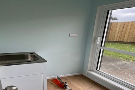 Photo of property in 1/75 Tramway Road, Beach Haven, Auckland, 0626