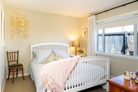 Photo of property in 5 Raven Grove, Havelock North, 4130