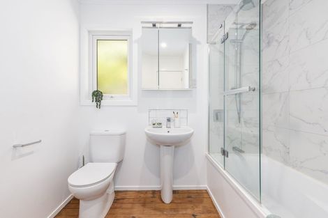 Photo of property in 17 Waru Street, Khandallah, Wellington, 6035