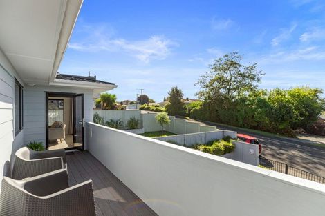 Photo of property in 4 Robyn Place, Dinsdale, Hamilton, 3204