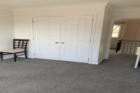 Photo of property in 2 Glastry Close, East Tamaki Heights, Auckland, 2016
