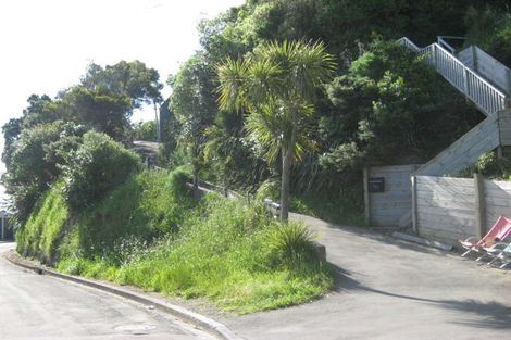 Photo of property in 17a Newport Terrace, Seatoun, Wellington, 6022