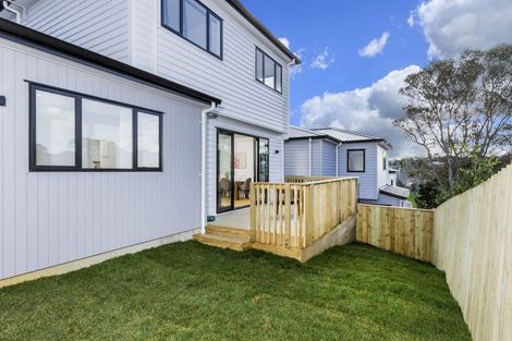 Photo of property in 31c Linwood Avenue, Forrest Hill, Auckland, 0620