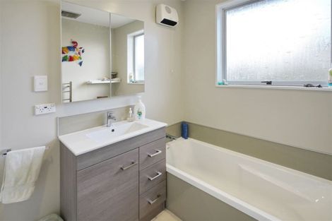 Photo of property in 15 Inwoods Road, Parklands, Christchurch, 8083