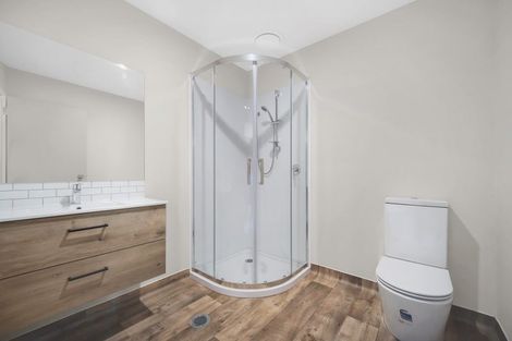 Photo of property in 2/70 Clevedon Road, Papakura, 2110