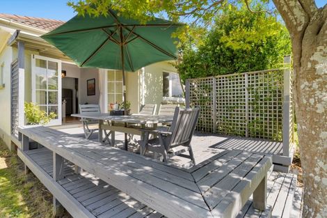 Photo of property in 464 Devonport Road, Tauranga South, Tauranga, 3112