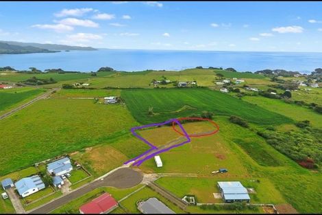 Photo of property in 17 Rawinia Place, Te Kaha, 3199