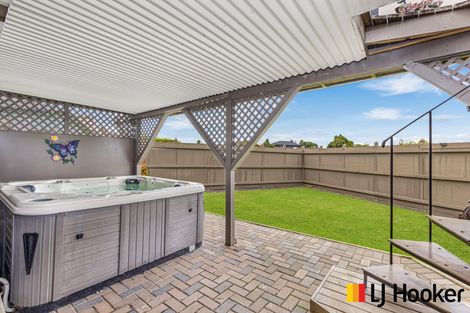 Photo of property in 189 Carnoustie Drive, Wattle Downs, Auckland, 2103