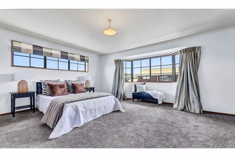 Photo of property in 17a Sonning Place, Redwood, Christchurch, 8051