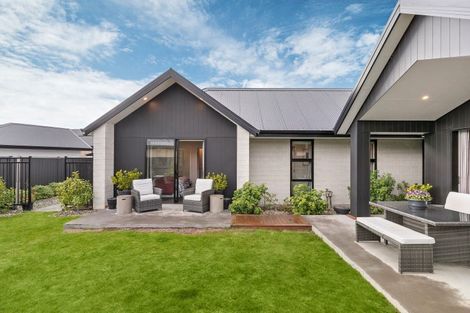 Photo of property in 19 Quigley Crescent, Cromwell, 9310