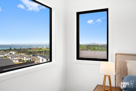 Photo of property in 34 Kumukumu Road, Long Bay, Auckland, 0630